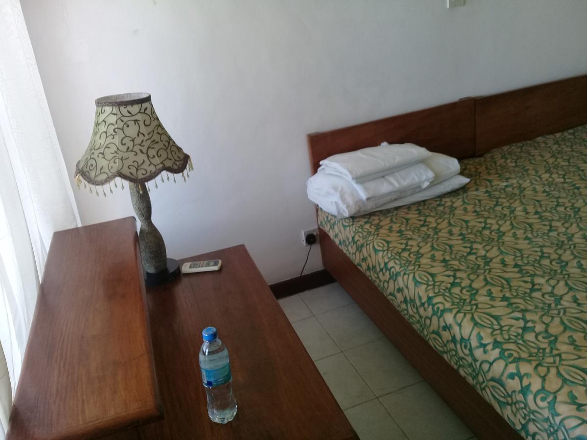 Sokoine Aparthotel - Life House Building Dar es Salaam Buitenkant foto
