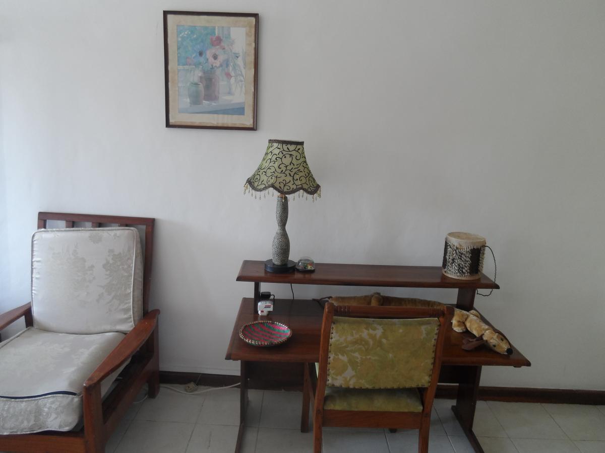 Sokoine Aparthotel - Life House Building Dar es Salaam Buitenkant foto