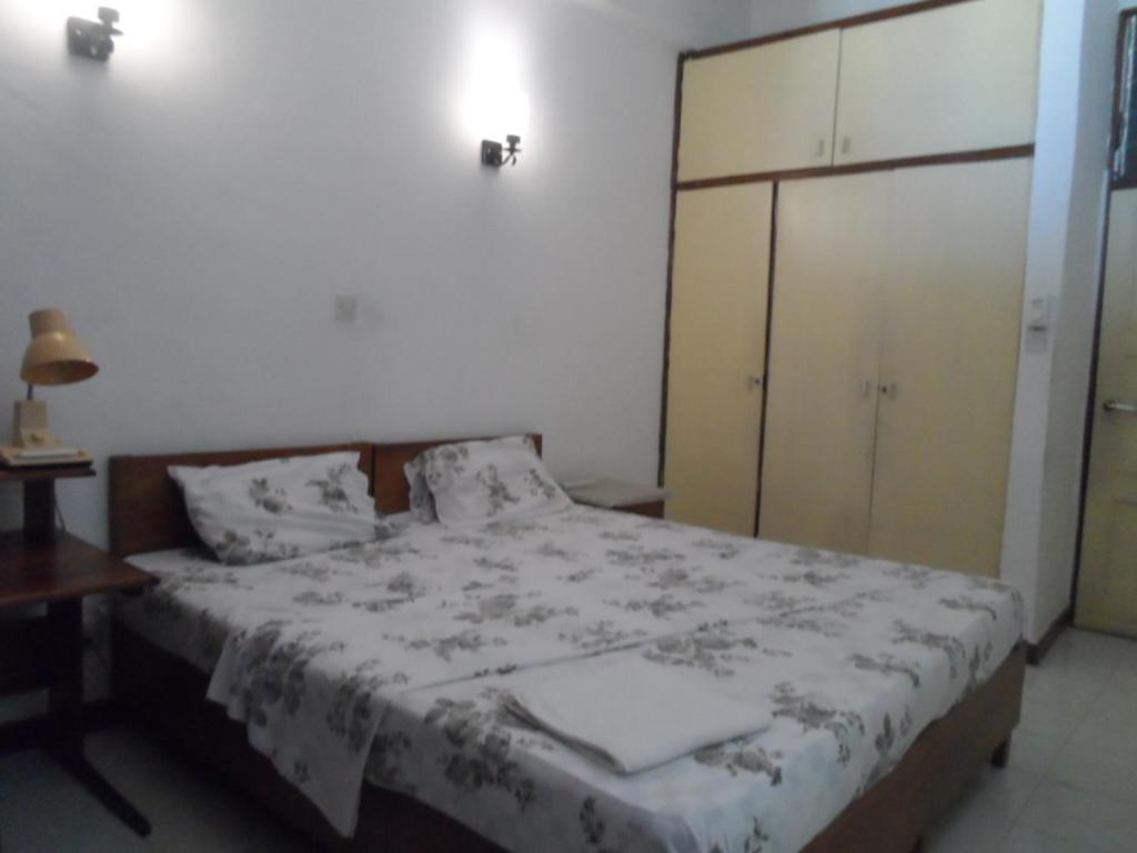 Sokoine Aparthotel - Life House Building Dar es Salaam Buitenkant foto