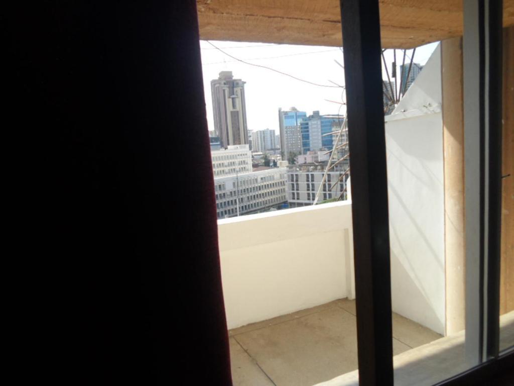 Sokoine Aparthotel - Life House Building Dar es Salaam Buitenkant foto
