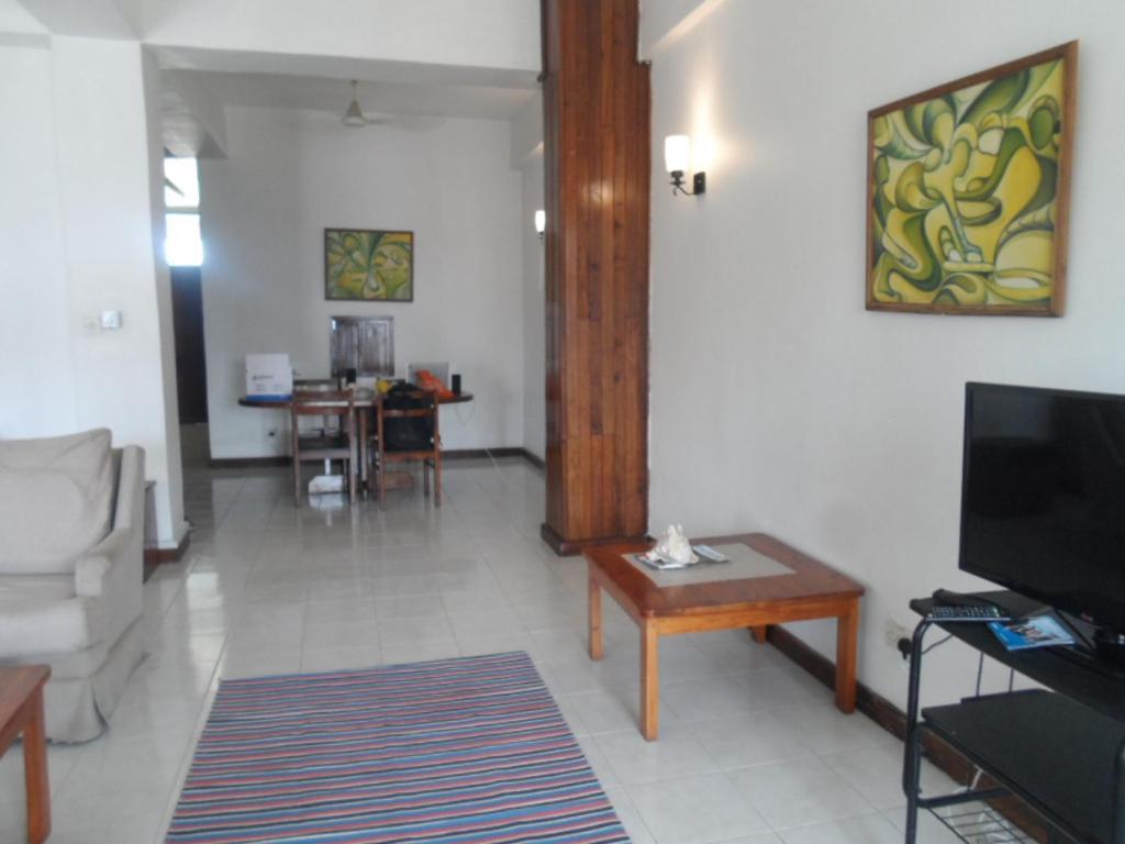 Sokoine Aparthotel - Life House Building Dar es Salaam Buitenkant foto